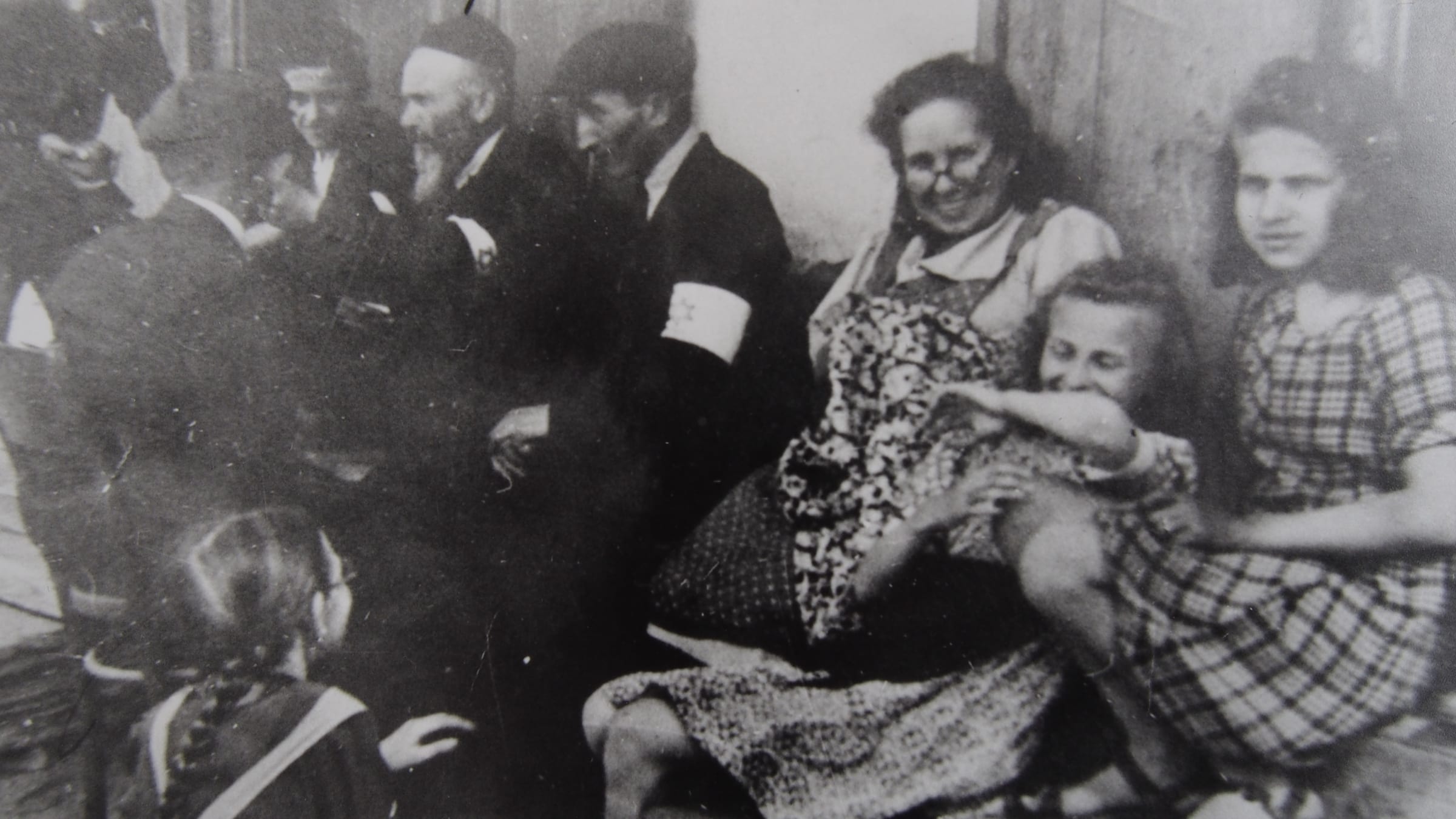 Aron Reisel in Ranizów around 1940.  It is also possible that Golda is in the picture.